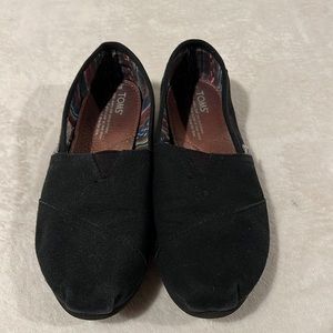 Women’s TOMS alpargata slip ons
